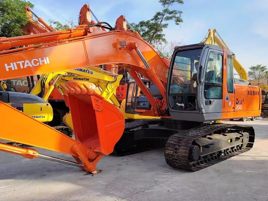 Hitachi Zx200 2nd Hand Excavator 20 Ton Repossessed Construction Digger Machine