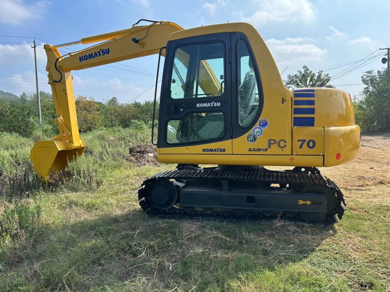 Japan Used Small Komatsu Pc70 Excavator Second Hand komatsu  Digger