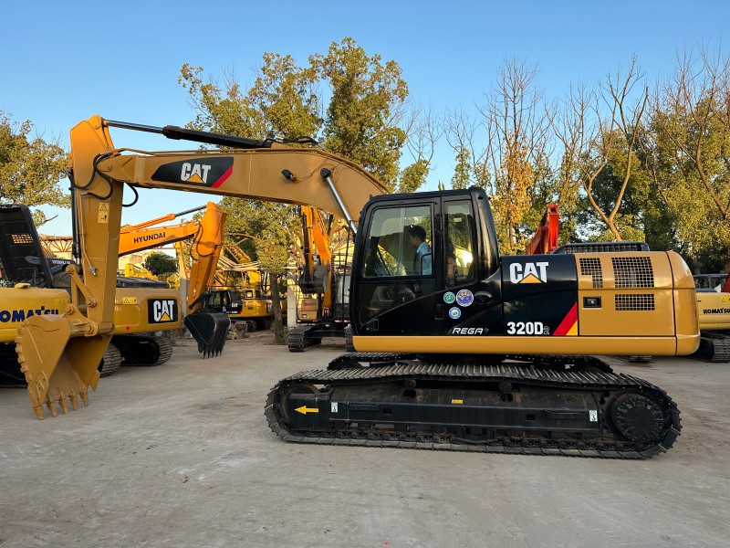 Great Working Condition Caterpillar Heavy Machine 320D Japan Original Digger Excavator