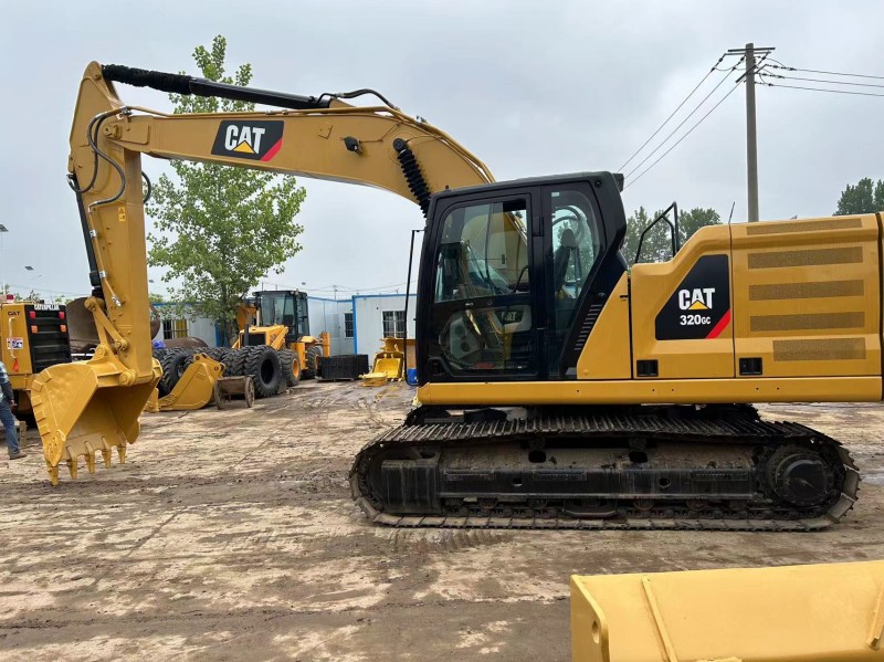 Used 20 ton Caterpillar Cat320gc excavator, good condition, latest model