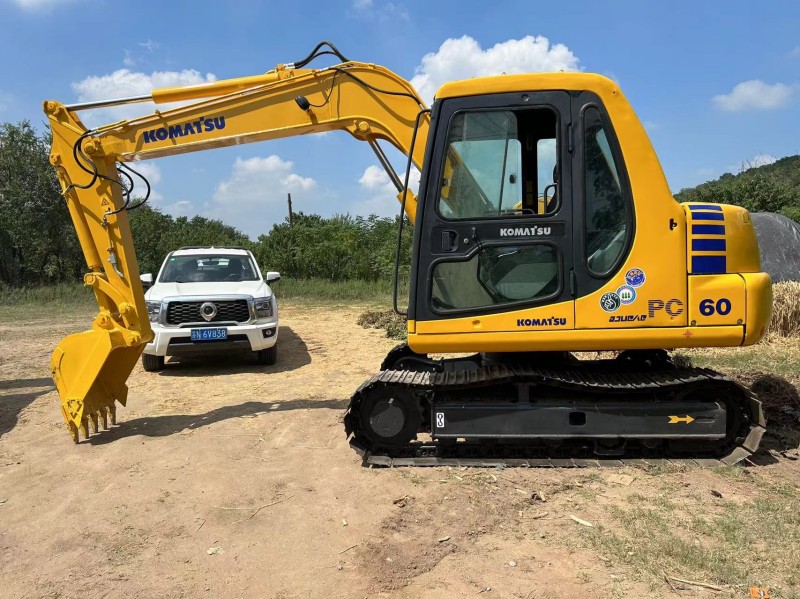 Used Japan Original Secondhand Komatsu PC56-7 PC60-8 PC70-8 Mini Digger Crawler Excavator