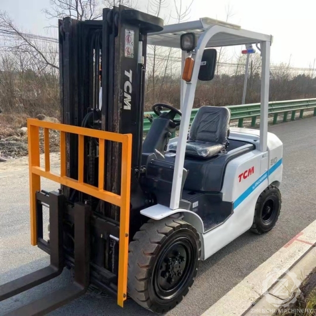 All Terrain Forklifts TCM FD30 TCM 3.0 Ton All Terrain 4wd Forklift China Manufacturer 3.0Ton Heavy Duty