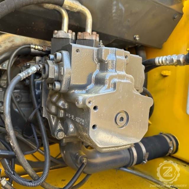 Second Hand Komatsu PC200 Excavator High Quality 20 Ton Operating Weight Well Condition Excavator