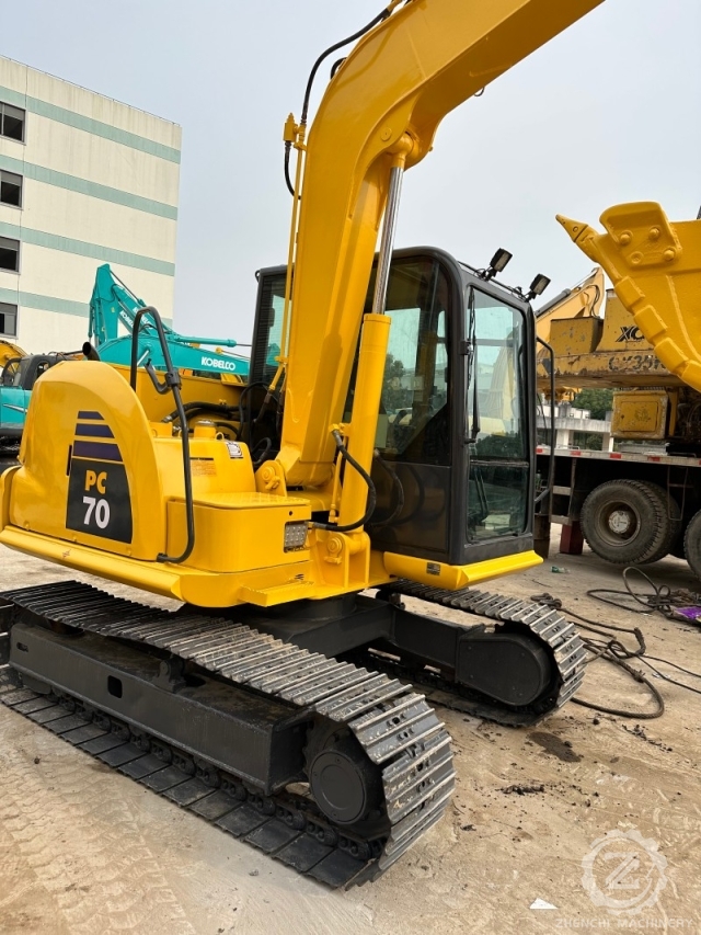 Used Mini ExcavatorJapan Komatsu PC70-8 Second Hand PC55MR PC 60 Small Crawler Excavator for Sale