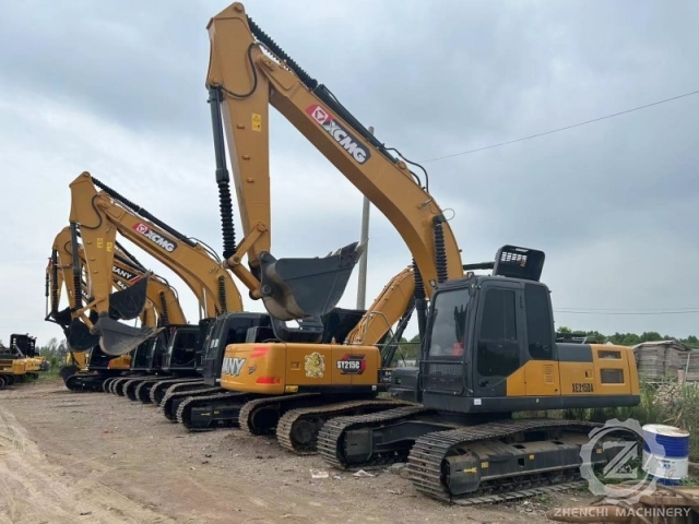 Good Quality XCMG XE215D Crawler Excavator XCMG XE215 Pro Used 21 Tons Heavy Excavator Crawler Excavator