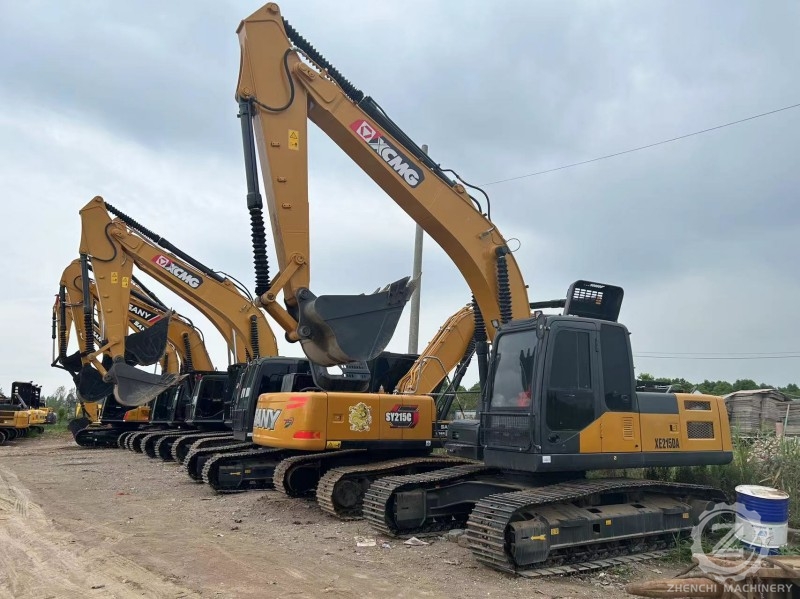 Good Quality XCMG XE215D Crawler Excavator XCMG XE215 Pro Used 21 Tons Heavy Excavator Crawler Excavator