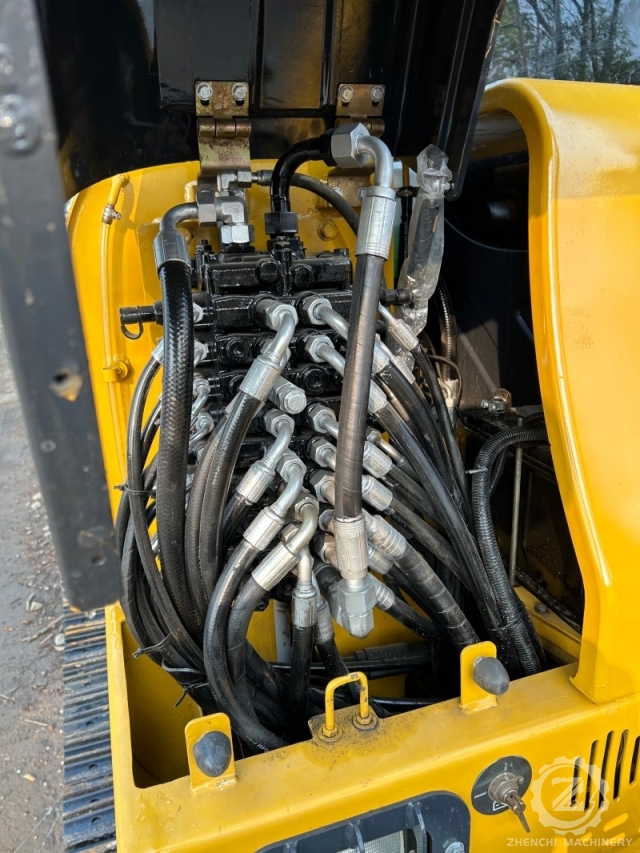 Good Condition 6 Ton Mini China Used XCMG XE60D Excavator Digger for Sale
