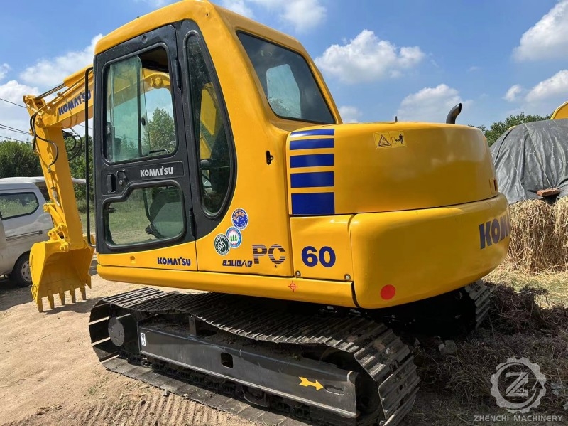 Used Japan Original Secondhand Komatsu PC56-7 PC60-8 PC70-8 Mini Digger Crawler Excavator