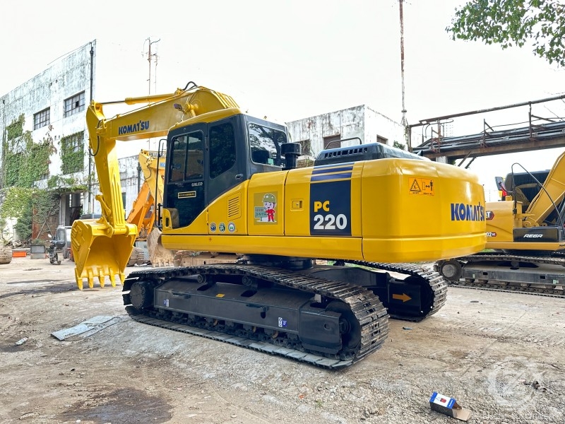China Supplier Offers Low Price Used Komatsu PC220-7 Komatsu Pc220 With Core Engine Component