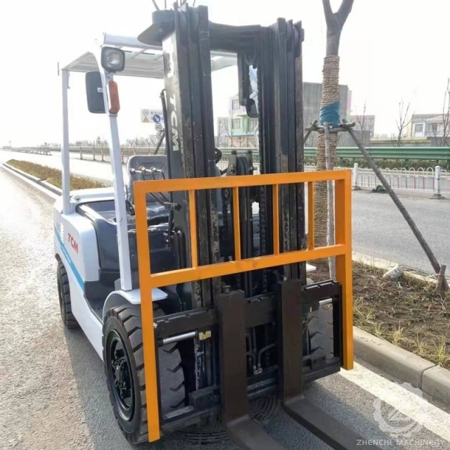 All Terrain Forklifts TCM FD30 TCM 3.0 Ton All Terrain 4wd Forklift China Manufacturer 3.0Ton Heavy Duty