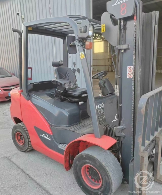 Linde Diesel/LPG Forklift Trucks H25D/T H30D/T H35D/T CPCJ/CPYJ 1220 Material Handling Equipment