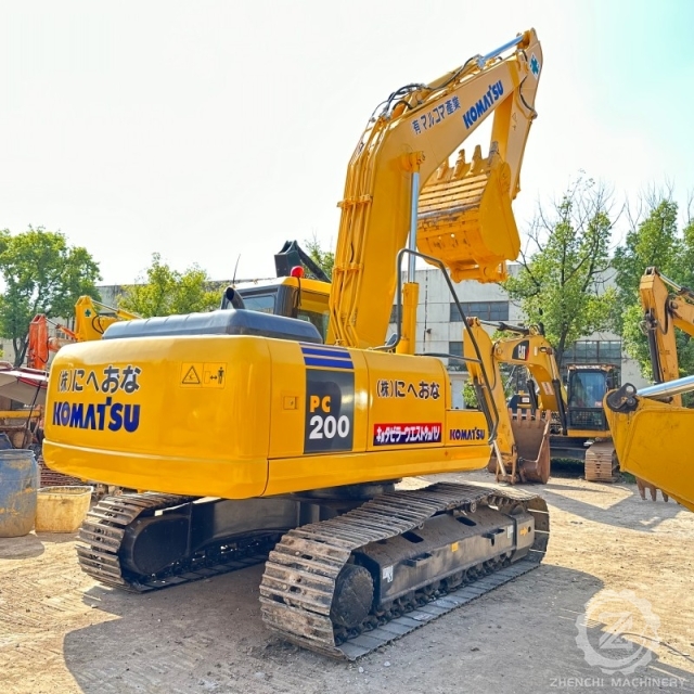 Second Hand Komatsu PC200 Excavator High Quality 20 Ton Operating Weight Well Condition Excavator