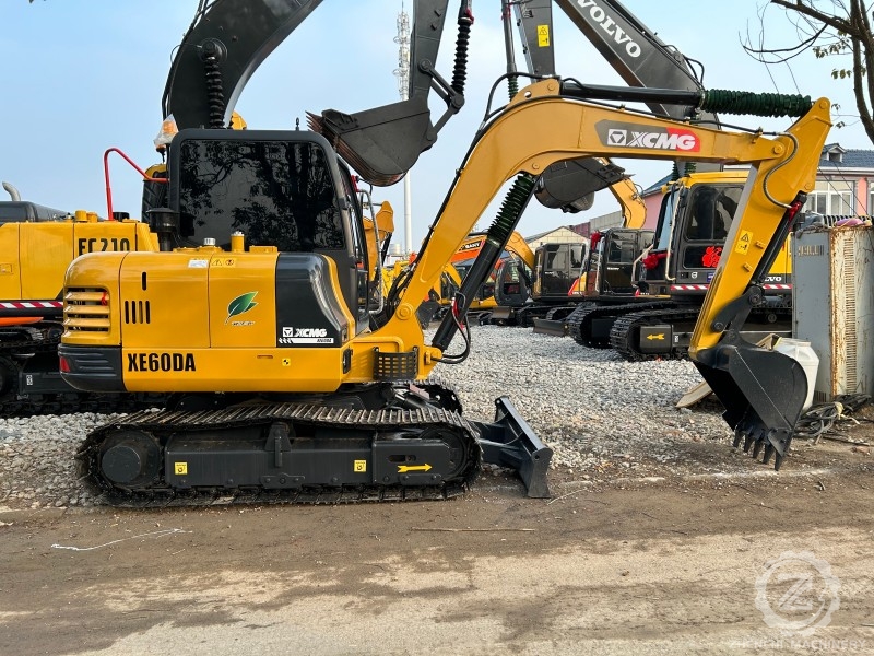 Good Condition 6 Ton Mini China Used XCMG XE60D Excavator Digger for Sale