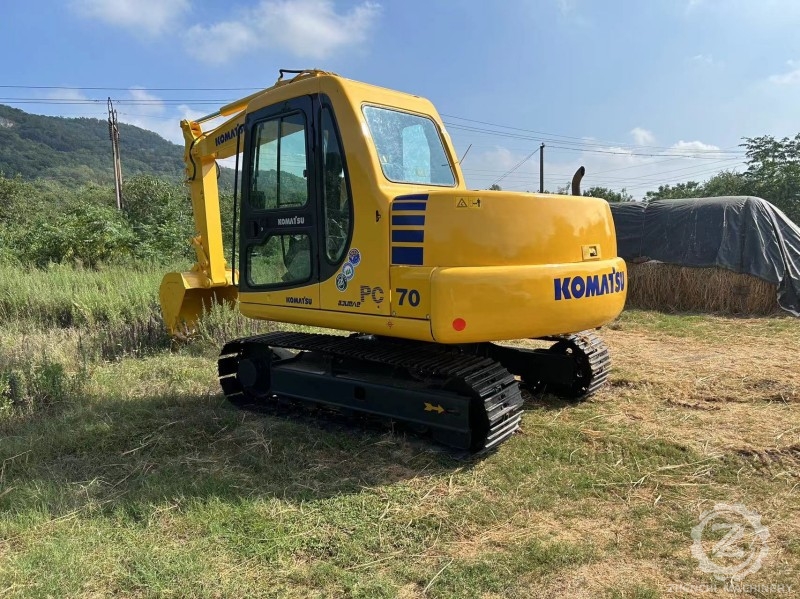 Japan Used Small Komatsu Pc70 Excavator Second Hand komatsu Digger