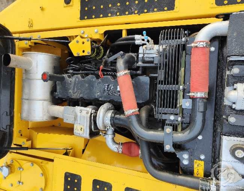 Japanese Hydraulic Used Komatsu PC200-8 Excavator Machine 2000KW 19Tonne