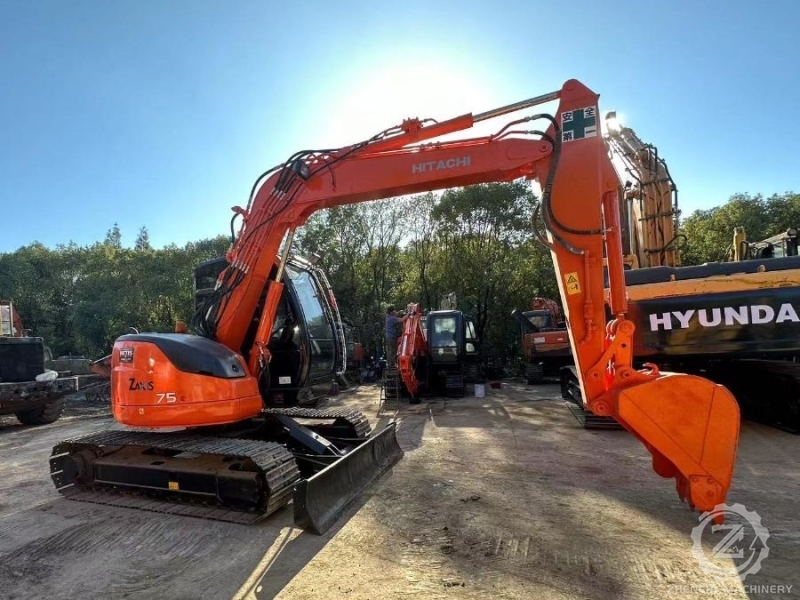 7 Tons ZX75US Used Hitachi Excavator Second Hand Mini Digger