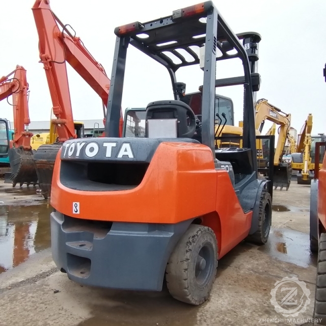 TOYOTA 30 Used Forklift Mini Good Condition 3ton Small TOYOTA30 Japan Orginal Used TOYOTA30 Forklift for Cheap Sale in China