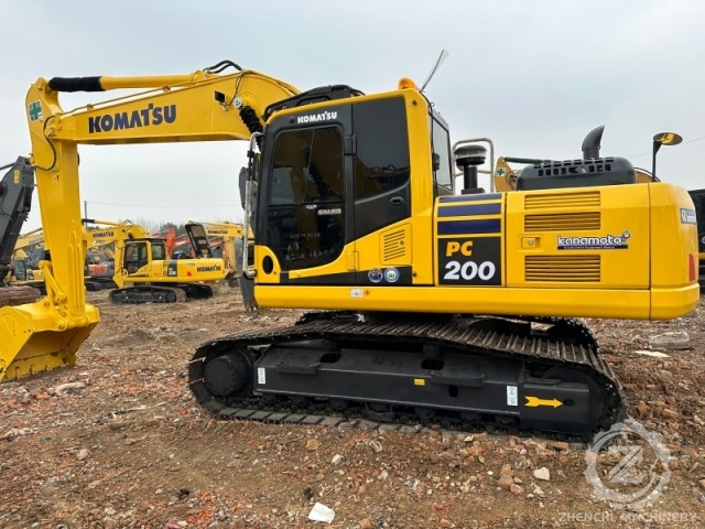 Japanese Hot Selling Good Condition Used Excavator Komatsu PC200 Cheap Price PC210 PC220-8 for Sale