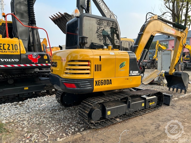 Good Condition 6 Ton Mini China Used XCMG XE60D Excavator Digger for Sale
