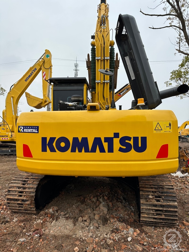 Japan Komatsu PC220-8 Crawler Excavator, Low Price Komatsu 22 Tonne Excavator PC220 Crawler Excavator Original