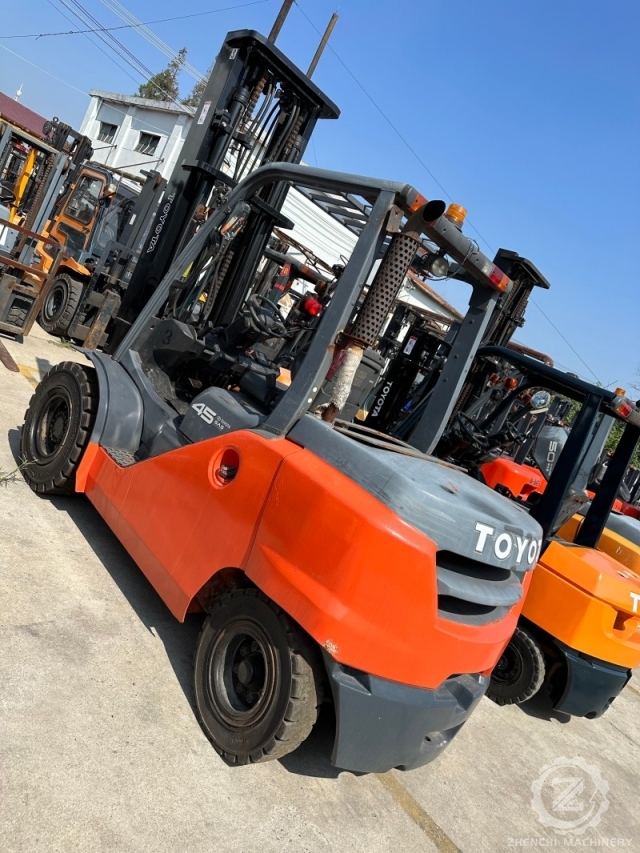 TOYOTA 30 Used Forklift Mini Good Condition 3ton Small TOYOTA30 Japan Orginal Used TOYOTA30 Forklift for Cheap Sale in China