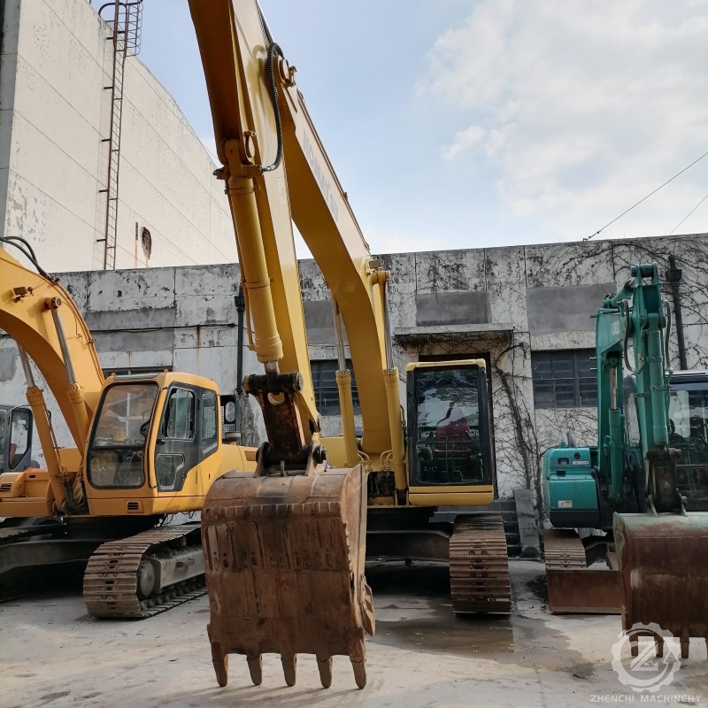 Used komatsu PC220-6Medium Excavator Komatsu Hydraulic Excavator
