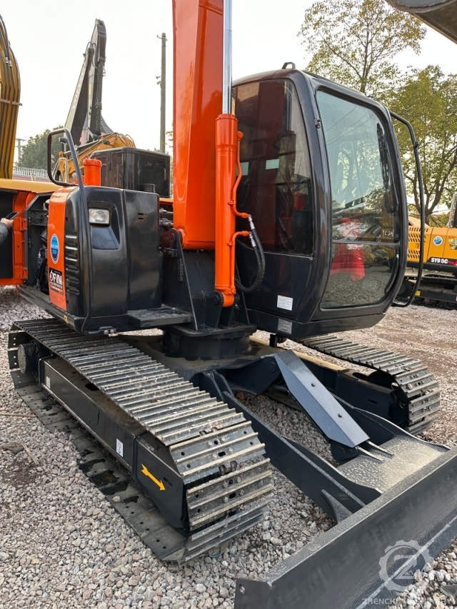 First Class Used Excavators Japan Used Excavator Hitachi ZX70 7 Ton Hitachi Excavator for Sale