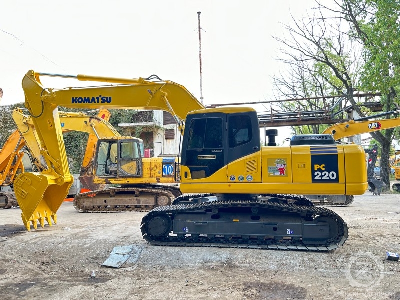 China Supplier Offers Low Price Used Komatsu PC220-7 Komatsu Pc220 With Core Engine Component