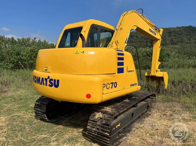 Japan Used Small Komatsu Pc70 Excavator Second Hand komatsu Digger