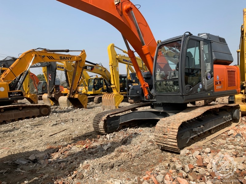 High Quality Used Excavator HITACHI Zx250 ZX250H-3 Used Excavator 25Ton ZX250-3 Hydraulic Digger Crawler Excavators for Sale