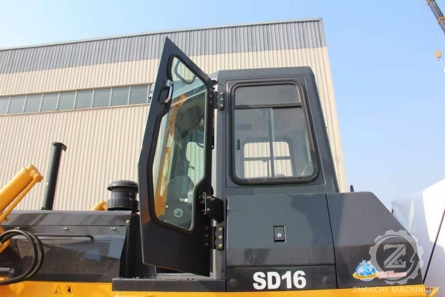 SHANTUI Bulldozer 160 hp Forest Log Type Crawler Dozer SD16 D16 Cheap Price for Sale