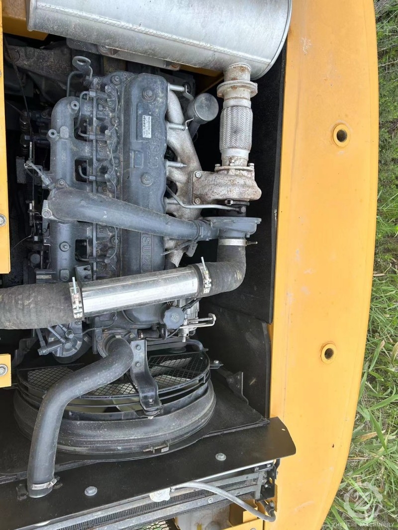 Good Quality XCMG XE215D Crawler Excavator XCMG XE215 Pro Used 21 Tons Heavy Excavator Crawler Excavator