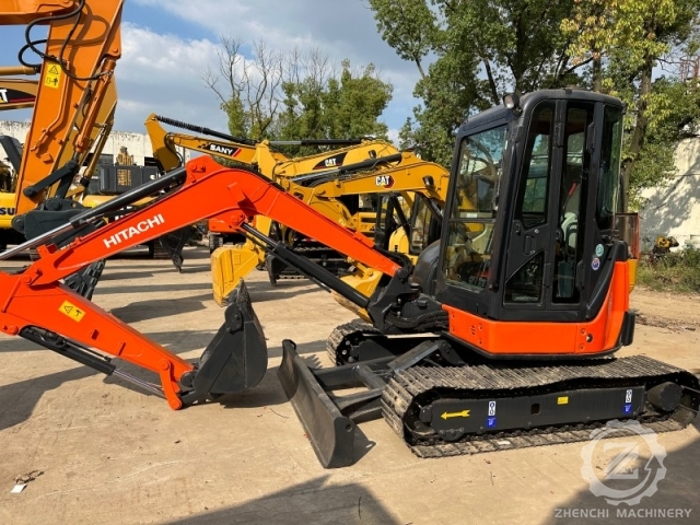 High Quality and Hyperkinesis 5 TON Mini Excavator Hitachi ZX50u 5ton Excavator Mini Excavator Made in JAPAN