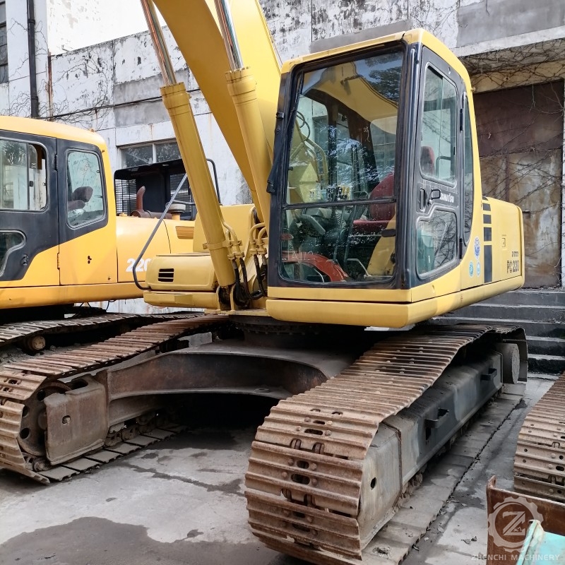 Used komatsu PC220-6Medium Excavator Komatsu Hydraulic Excavator