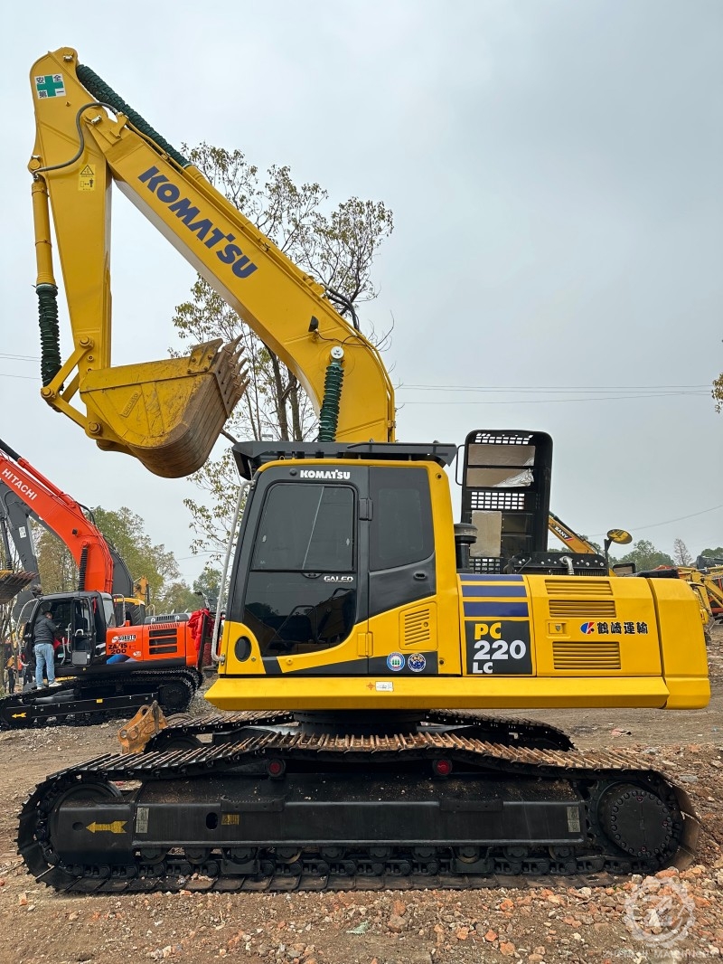 Japan Komatsu PC220-8 Crawler Excavator, Low Price Komatsu 22 Tonne Excavator PC220 Crawler Excavator Original