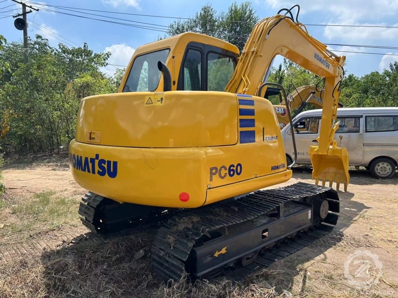 Used Japan Original Secondhand Komatsu PC56-7 PC60-8 PC70-8 Mini Digger Crawler Excavator