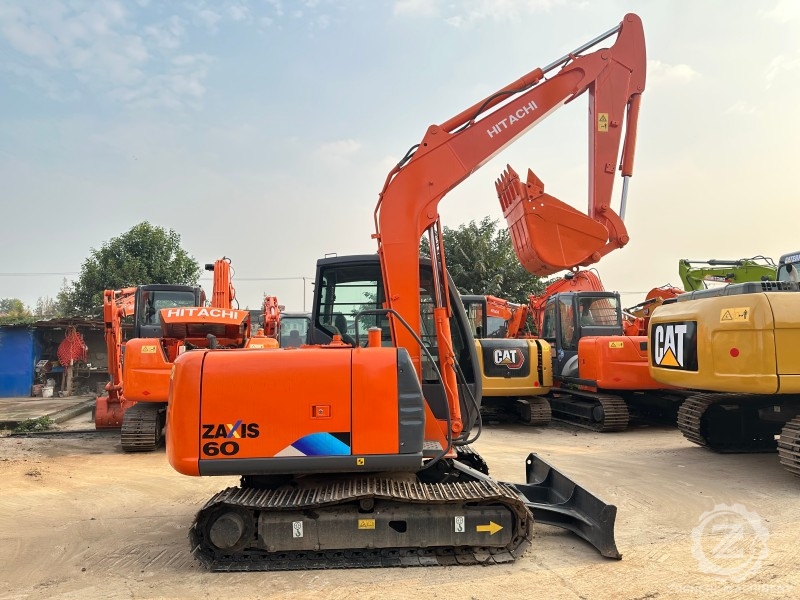 Original Small Size Second Hand Excavating Equipment Cheap Price Excellent Quality Used Hitachi Zx60 Excavator With Blade