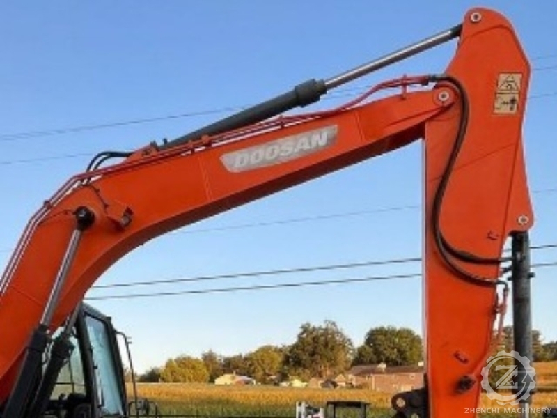 Used Doosan DX140LC Ground Digging Machine 2nd Hand Diggers Excavator