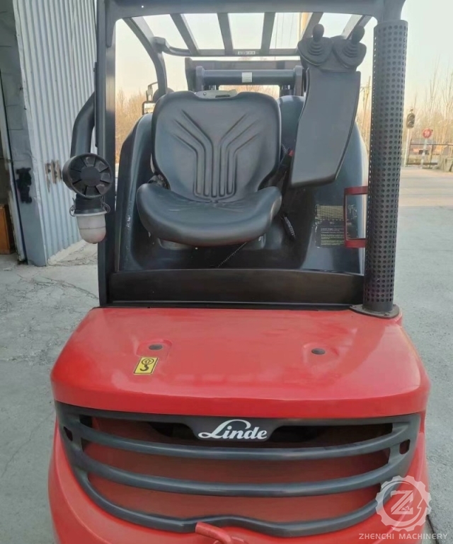 Linde Diesel/LPG Forklift Trucks H25D/T H30D/T H35D/T CPCJ/CPYJ 1220 Material Handling Equipment