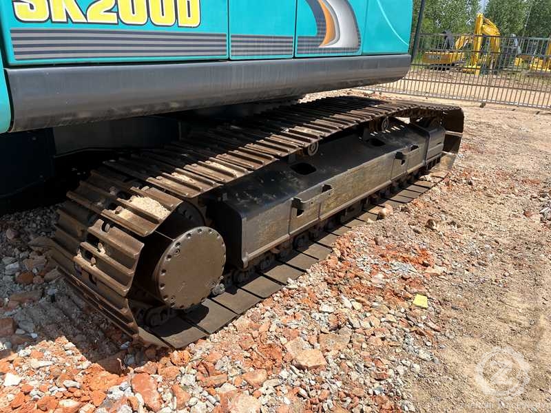 Good condition Used Excavator Kobelco SK200D for sale